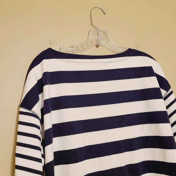Gap | Women's Navy Striped Mariner's Cropped Tee (Size Medium) - Picture 10 of 11